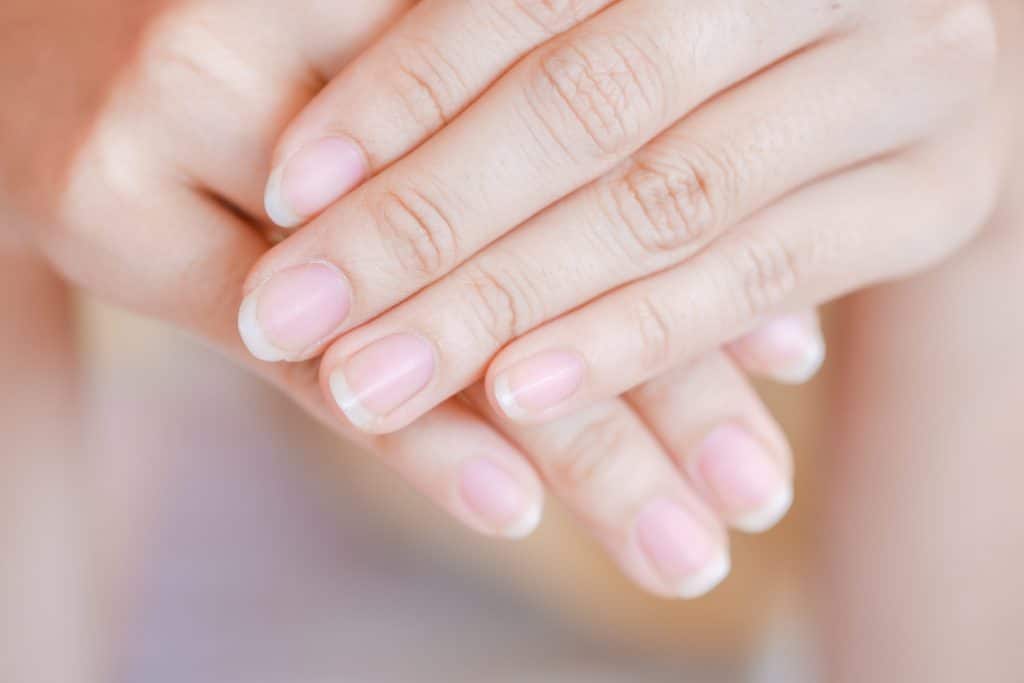 Pourquoi faire pousser ses ongles rapidement ?