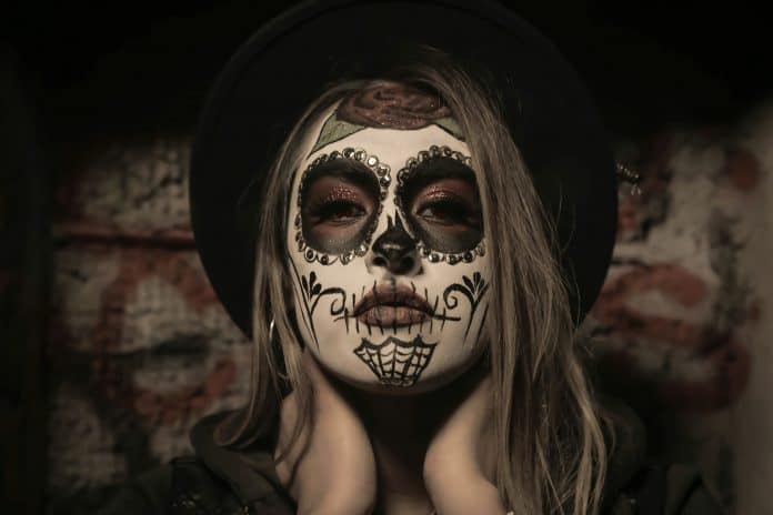 maquillage halloween femme facile