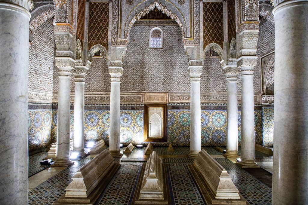 le mausolée des tombes saadiennes à Marrakech, au Maroc